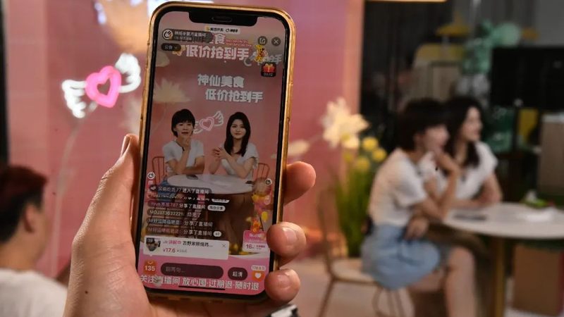 幕墙保洁施工方案：专业解析与注意事项**